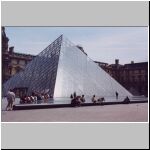 louvre-pyramid1.jpg