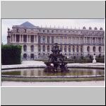 versailles-calmfountain.jpg