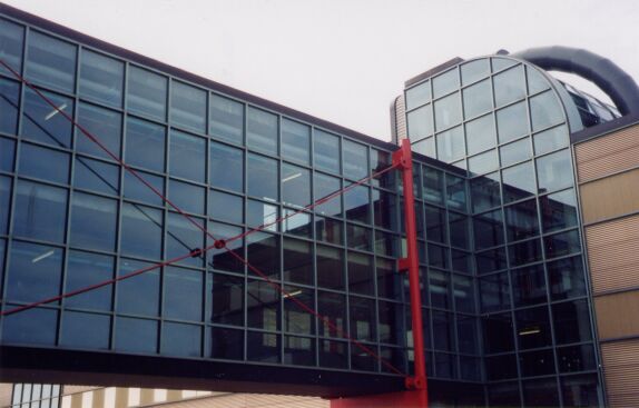 The Davis Centre overpass connects to Engineering 3.